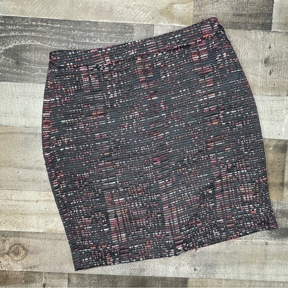 LOFT Tweet Skirt is 4P - Picture 1 of 9